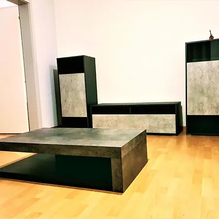 Private Bed In A Shared Spacious Homestay *